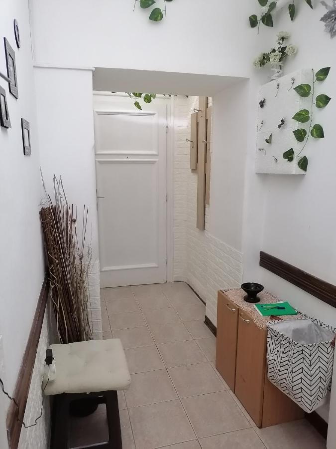 Low Cost Apartment Belgrado Exterior foto